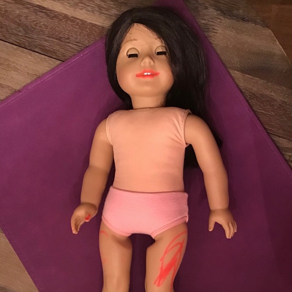 AMERICAN GIRL DOLL. - Picture 7 of 8